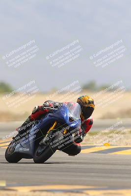 media/Sep-30-2023-SoCal Trackdays (Sat) [[636657bffb]]/Turn 15 (1120am)/